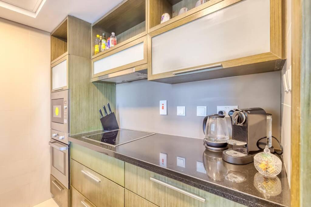 Xanadubai Loft Tower - Your Home Away From Home In Downtown Dubai! Exterior photo